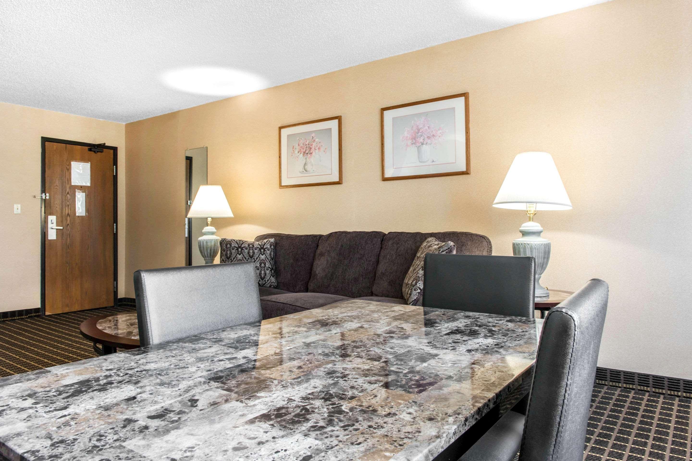 Quality Inn Meadville Εξωτερικό φωτογραφία